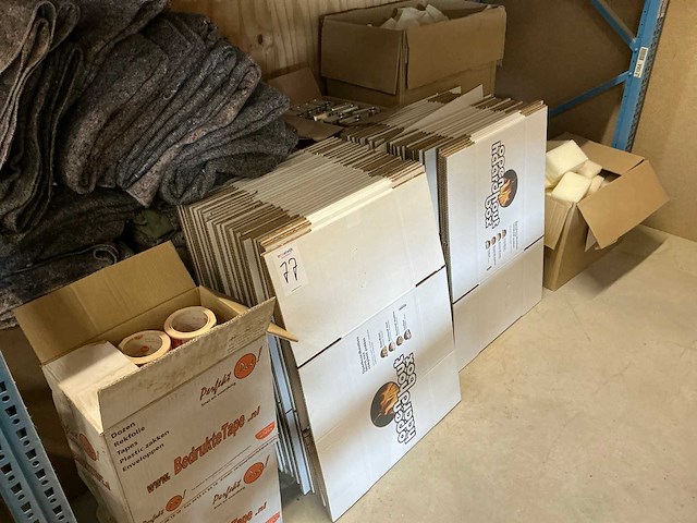Partij verpakkingsmateriaal - afbeelding 1 van  2