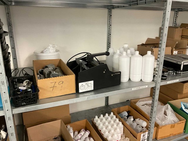 Partij verpakkingsmaterialen en divers - afbeelding 3 van  12