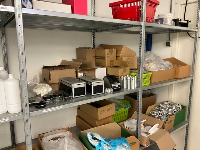 Partij verpakkingsmaterialen en divers - afbeelding 4 van  12