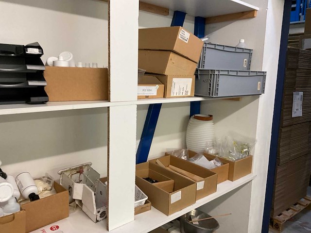 Partij verpakkingsmaterialen en divers - afbeelding 6 van  12