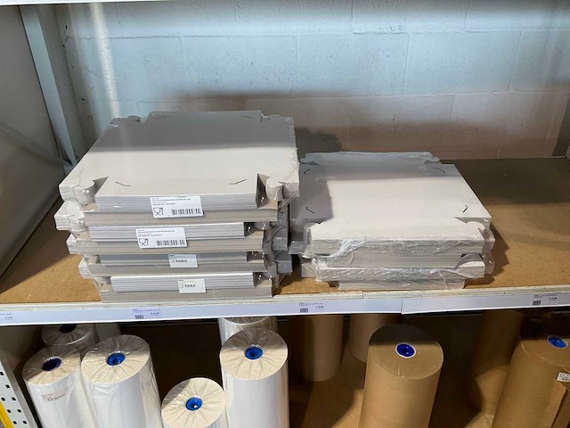 Partij verpakkingsmaterialen - afbeelding 33 van  33