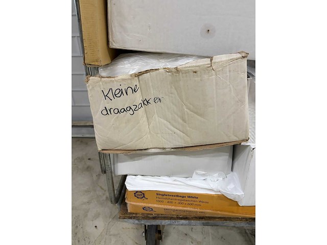 Partij verpakkingsmaterialen - afbeelding 2 van  4