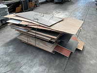 Partij verschillend plaatmateriaal - afbeelding 1 van  4