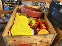 Partij verschillende buizen caps - afbeelding 8 van  14