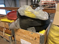 Partij verschillende buizen caps - afbeelding 11 van  14
