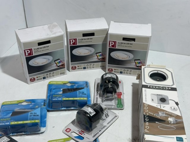 Partij verschillende elektronica, paulmann scanpart - afbeelding 2 van  4