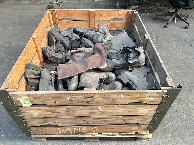 Partij verschillende legerschoenen - afbeelding 4 van  4