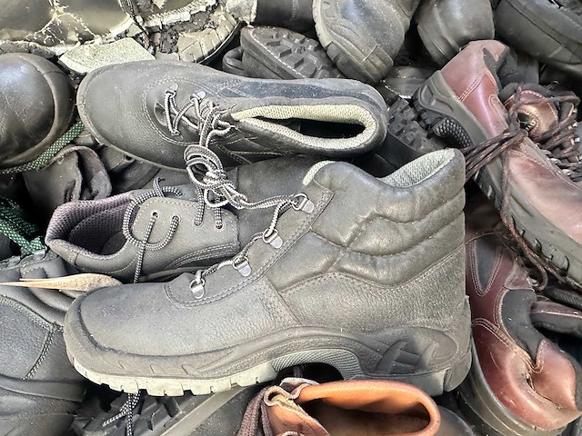 Partij verschillende schoenen - afbeelding 3 van  4