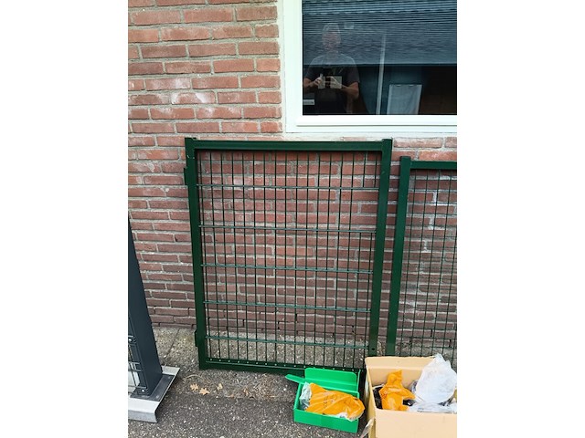 Partij verschillende stalen tuinpoorten - afbeelding 8 van  12