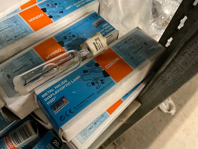 Partij verschillende verlichting - afbeelding 1 van  4