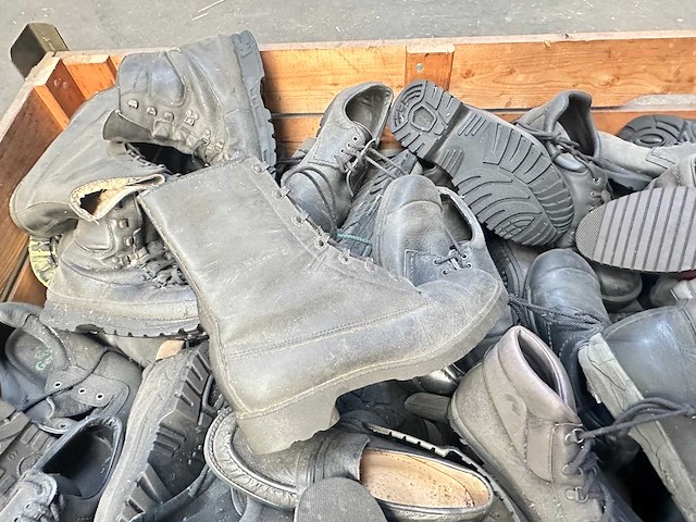 Partij verschillende werkschoenen - afbeelding 2 van  4