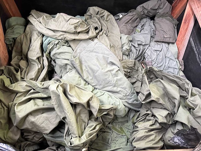 Partij verschillende zakken en doeken - afbeelding 2 van  3