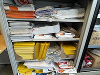 Partij verzendzakken en enveloppen, dhl, tnt en fed ex - afbeelding 1 van  3