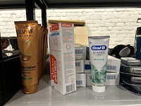 Partij verzorgingsartikelen w.o. haarkleurmasker w.o. andrelon, dove, elmex, l'oreal - afbeelding 2 van  7