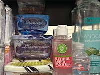 Partij verzorgingsartikelen w.o. handgel w.o. tena disceet, tampax, viraqur - afbeelding 5 van  6