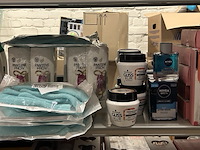 Partij verzorgingsartikelen w.o. shampoo w.o. schwarzkopf, nivea - afbeelding 1 van  7
