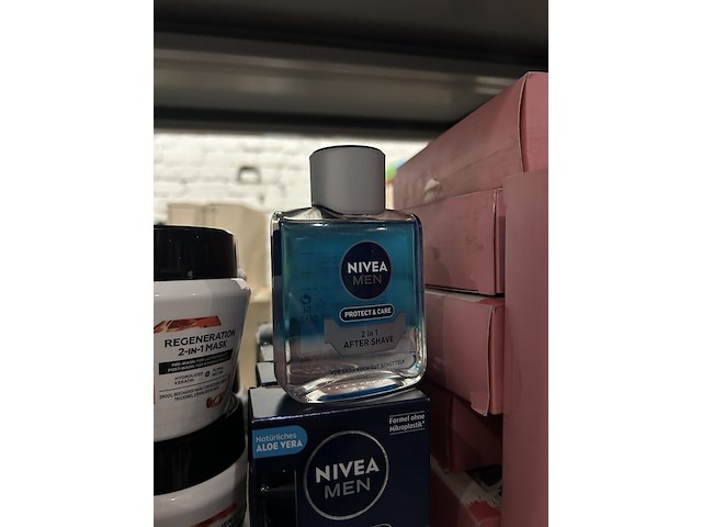 Partij verzorgingsartikelen w.o. shampoo w.o. schwarzkopf, nivea - afbeelding 4 van  7