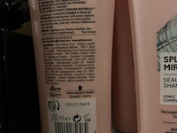 Partij verzorgingsartikelen w.o. shampoo w.o. schwarzkopf, nivea - afbeelding 7 van  7