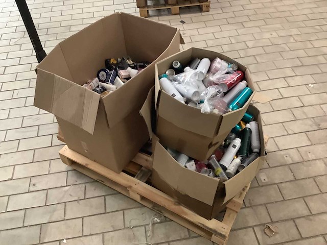 Partij verzorgingsartikelen - afbeelding 3 van  3