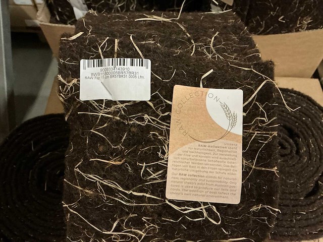 Partij vilt raw 15cmx5mtr bruin (90x) - afbeelding 1 van  3