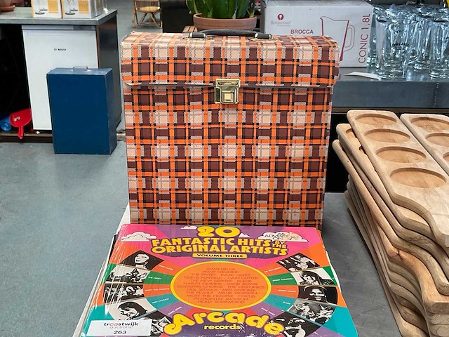 Partij vinylplaten en divers - afbeelding 3 van  3