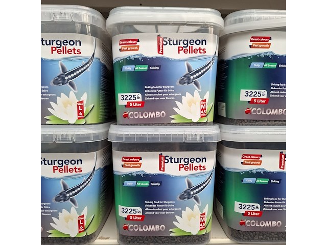 Partij visvoer o.a. colombo, hikari - afbeelding 4 van  46