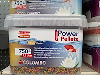 Partij visvoer o.a. colombo, hikari - afbeelding 19 van  46