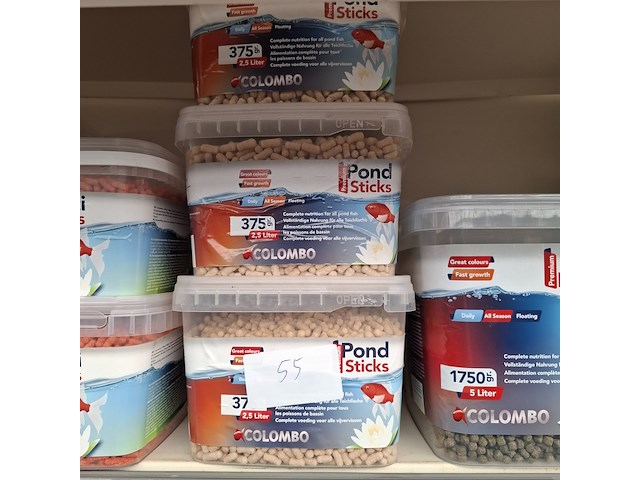 Partij visvoer o.a. colombo, hikari - afbeelding 21 van  46