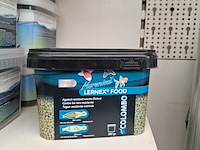 Partij visvoer o.a. colombo, hikari - afbeelding 24 van  46