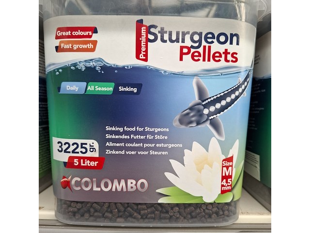 Partij visvoer o.a. colombo, hikari - afbeelding 30 van  46