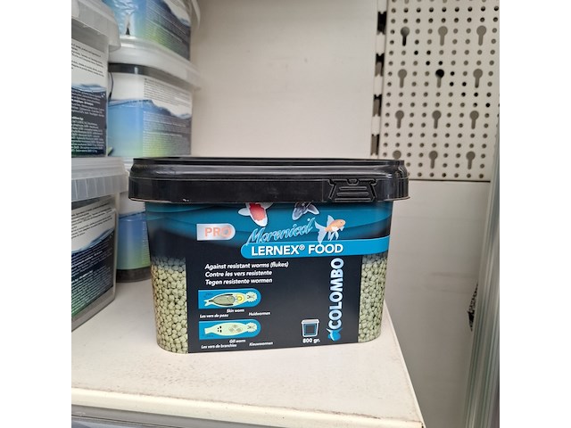 Partij visvoer o.a. colombo, hikari - afbeelding 44 van  46