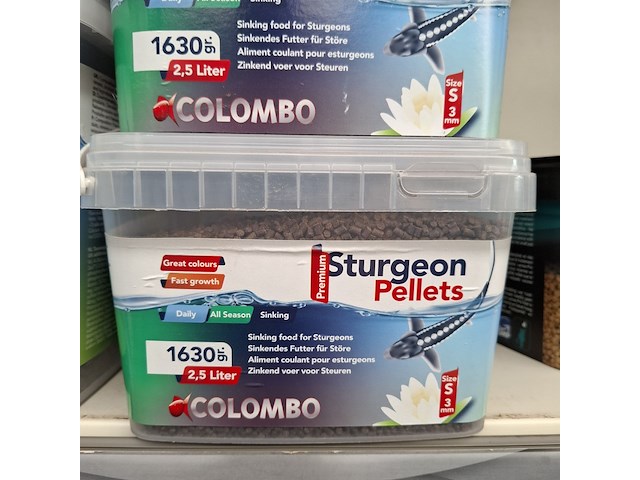 Partij visvoer o.a. colombo, hikari - afbeelding 46 van  46