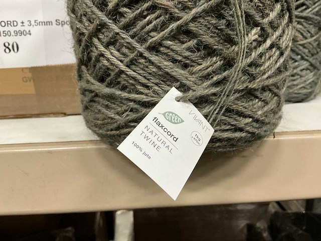 Partij vivant flaxcord +- 3,5mm spool 1kg 100% jute (50x) - afbeelding 7 van  8