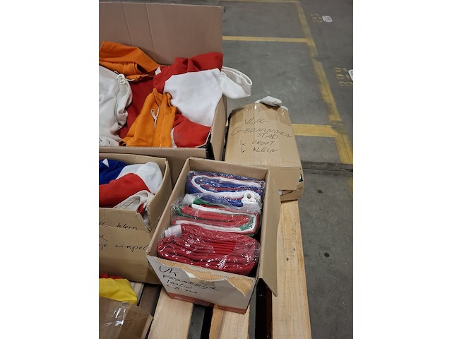 Partij vlaggen - afbeelding 3 van  7