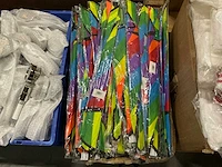 Partij vliegers (m) regenboog 100x50x100cm (255x)