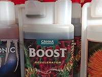 Partij vloeibare meststoffen canna - afbeelding 2 van  31