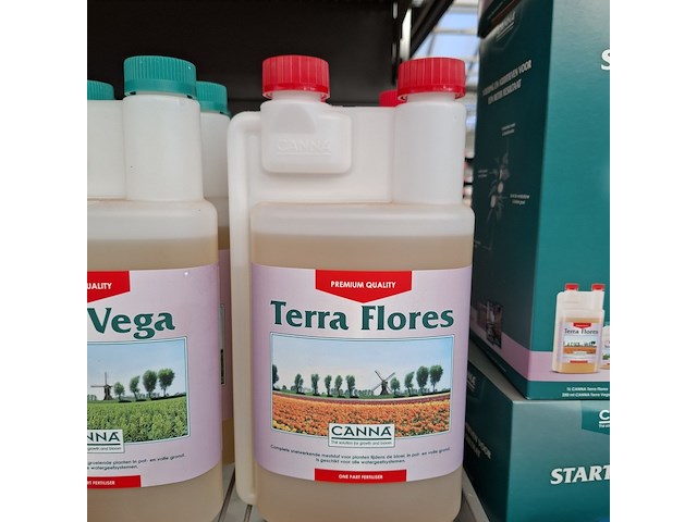 Partij vloeibare meststoffen canna - afbeelding 4 van  31