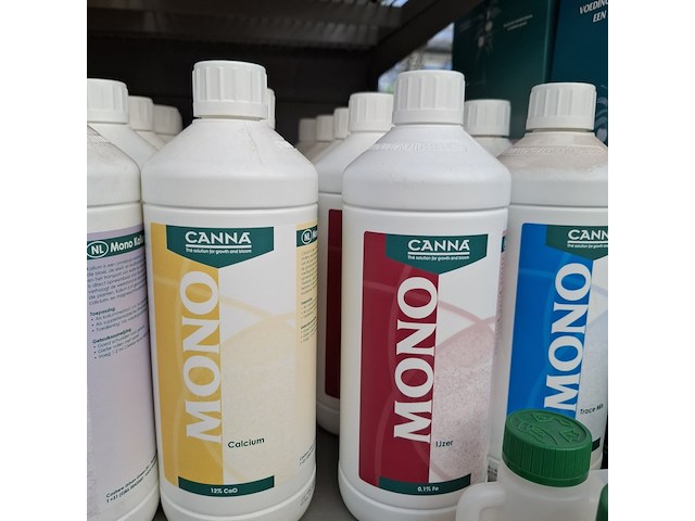 Partij vloeibare meststoffen canna - afbeelding 16 van  31