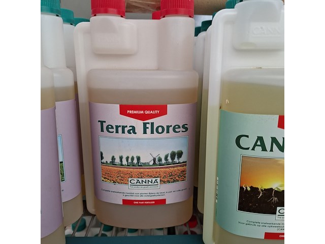 Partij vloeibare meststoffen canna - afbeelding 28 van  31