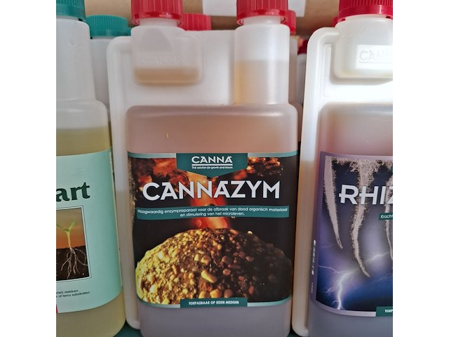 Partij vloeibare meststoffen canna - afbeelding 30 van  31