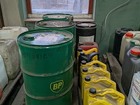 Partij vloeistoffen op 3x pallet o.a. shell, bp - afbeelding 6 van  31