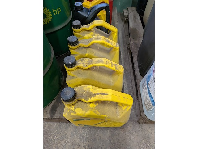 Partij vloeistoffen op 3x pallet o.a. shell, bp - afbeelding 8 van  31