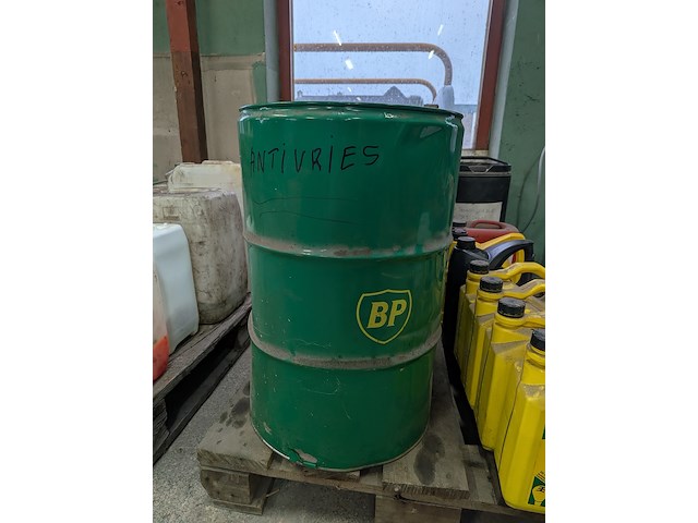 Partij vloeistoffen op 3x pallet o.a. shell, bp - afbeelding 14 van  31