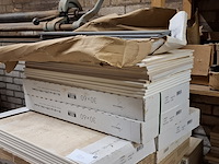 Partij vloer en wandtegels en raamdorpels diverse soorten - afbeelding 6 van  11