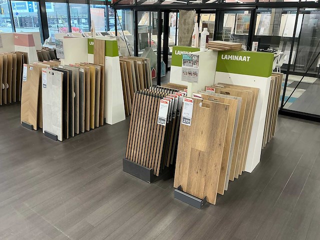Partij vloer samples met houders pvc/laminaat/parket - afbeelding 1 van  10
