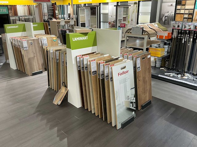 Partij vloer samples met houders pvc/laminaat/parket - afbeelding 1 van  11