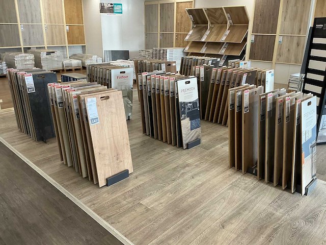 Partij vloer samples met houders - afbeelding 1 van  12