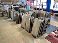 Partij vloer samples met houders - afbeelding 1 van  6