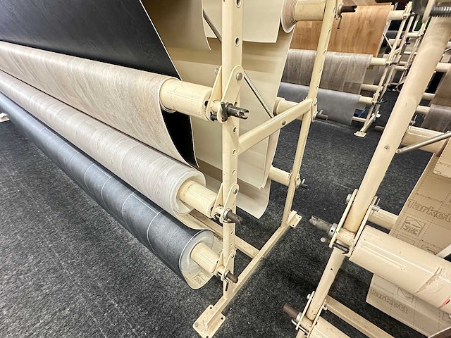 Partij vloerbedekking op rol - afbeelding 18 van  20