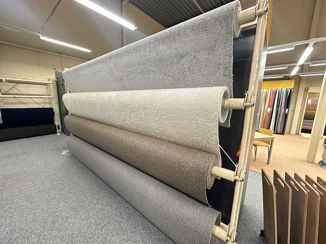 Partij vloerbedekking op rol - afbeelding 1 van  10